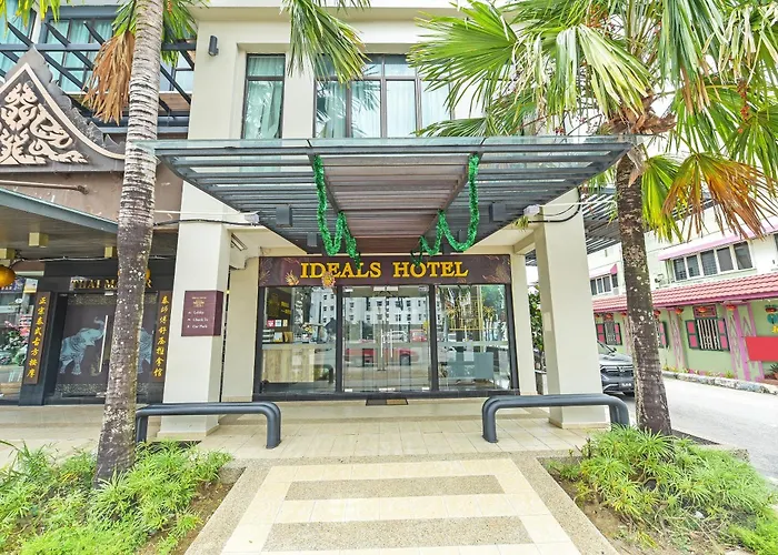 Townhouse Oak Melaka Near Dataran Pahlawan Formerly Ideals Hotel